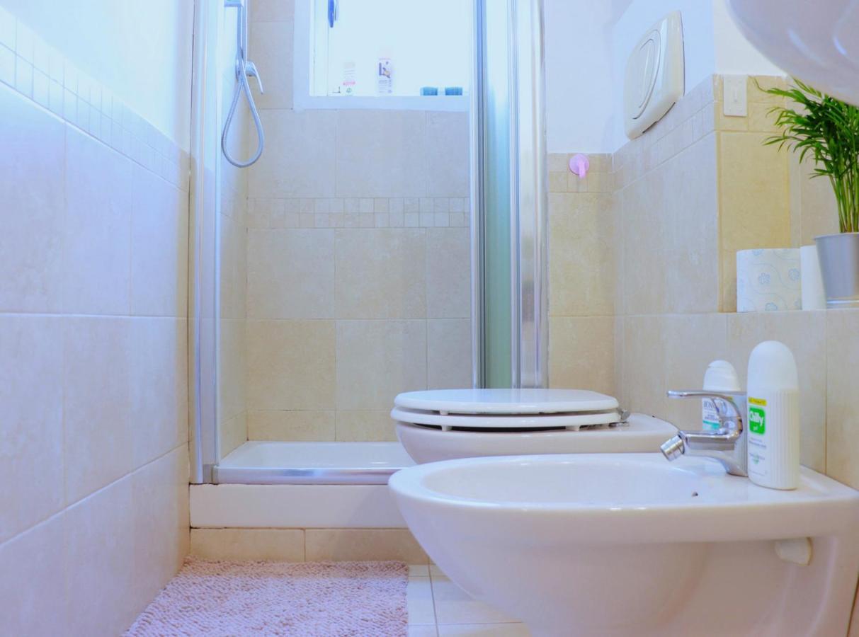 Sarpi Flat Apartment Firenze Bagian luar foto
