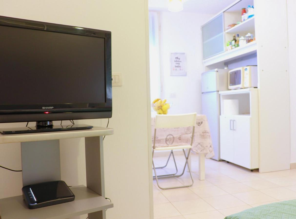 Sarpi Flat Apartment Firenze Bagian luar foto