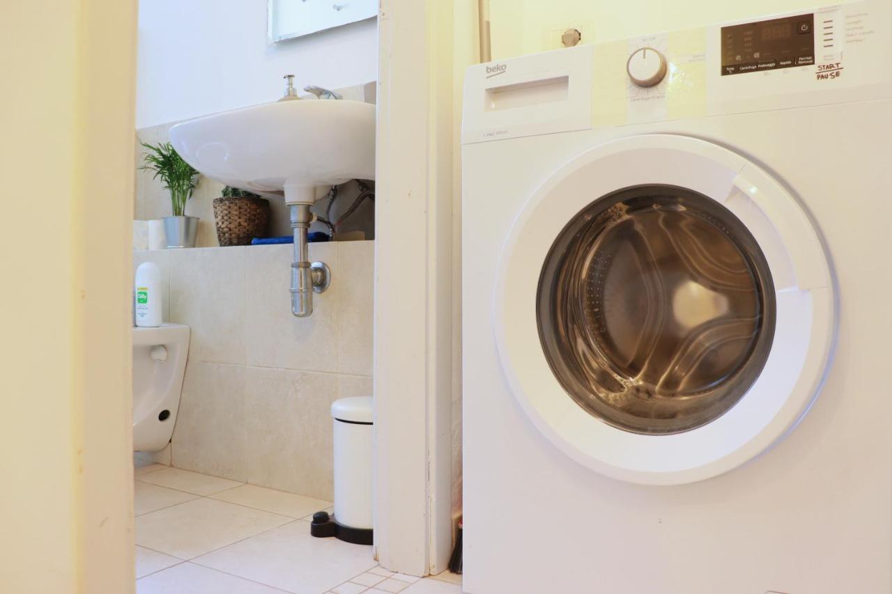 Sarpi Flat Apartment Firenze Bagian luar foto